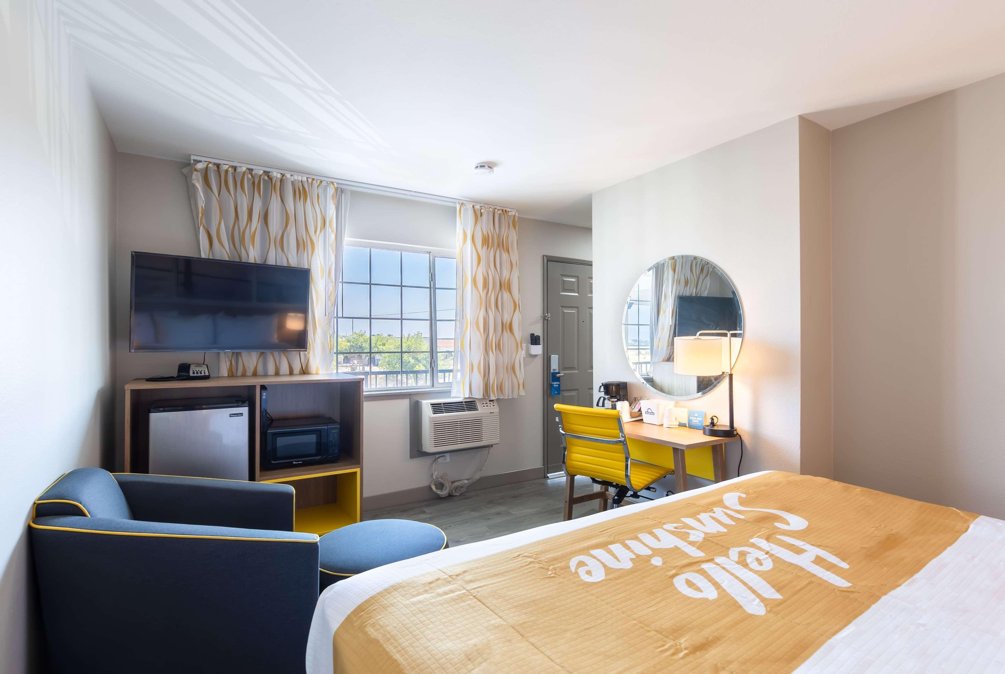 Days Inn By Wyndham Red Bluff Buitenkant foto
